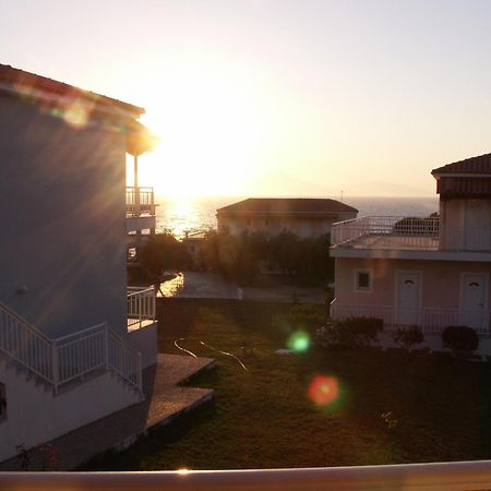 Kastro Beach Hotel Exterior photo