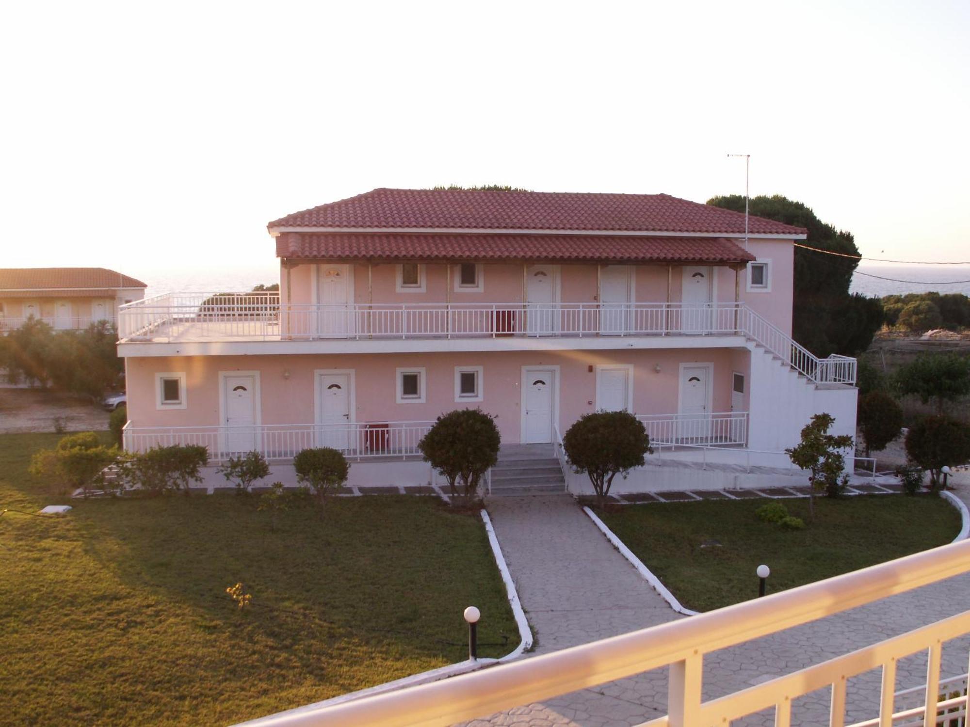 Kastro Beach Hotel Exterior photo