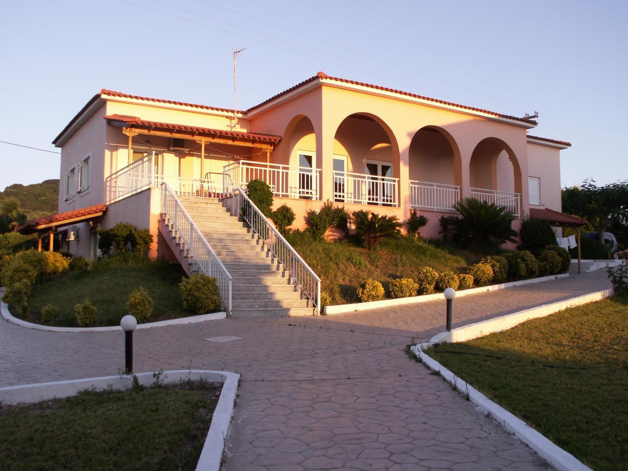 Kastro Beach Hotel Exterior photo