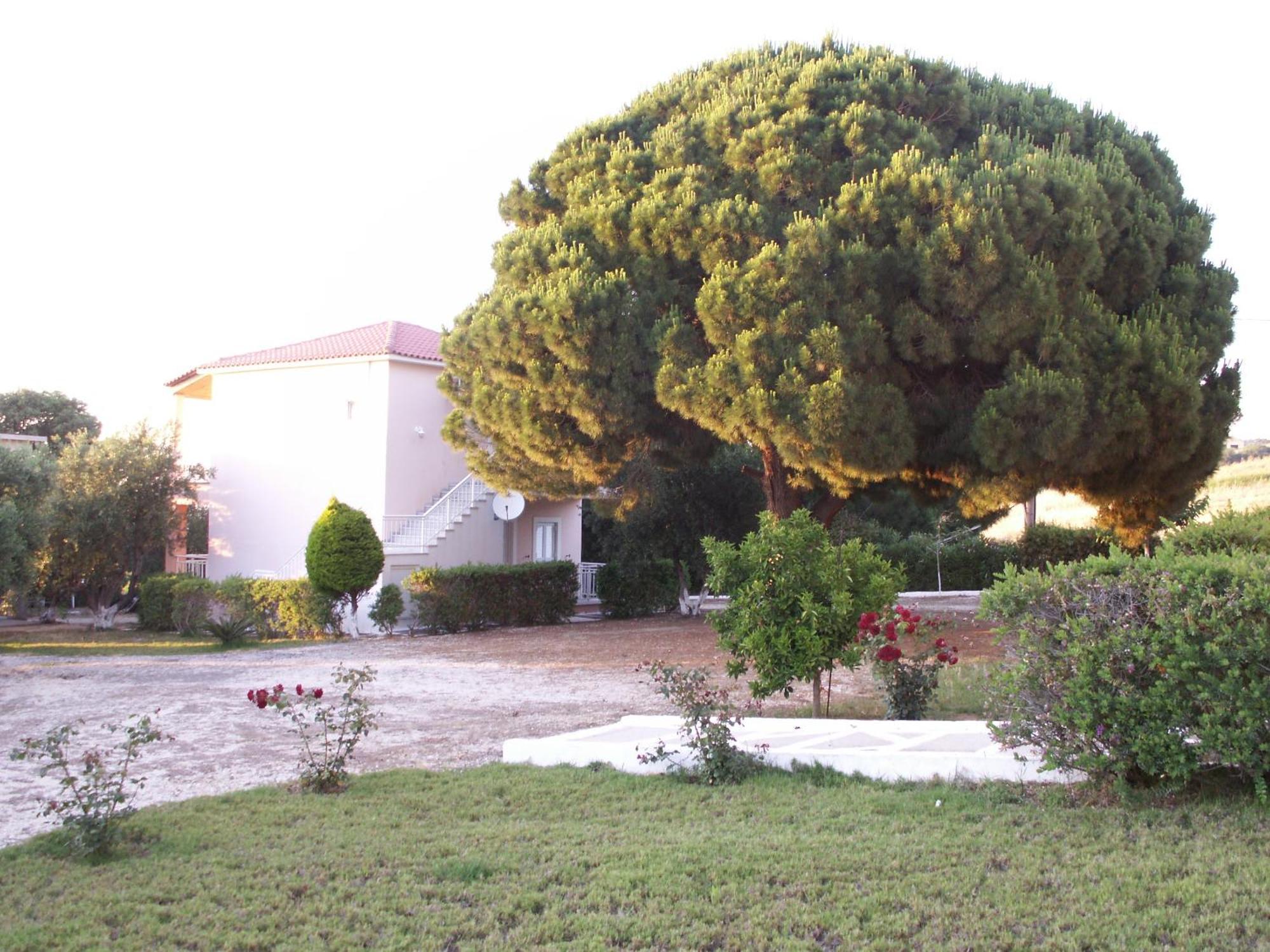 Kastro Beach Hotel Exterior photo